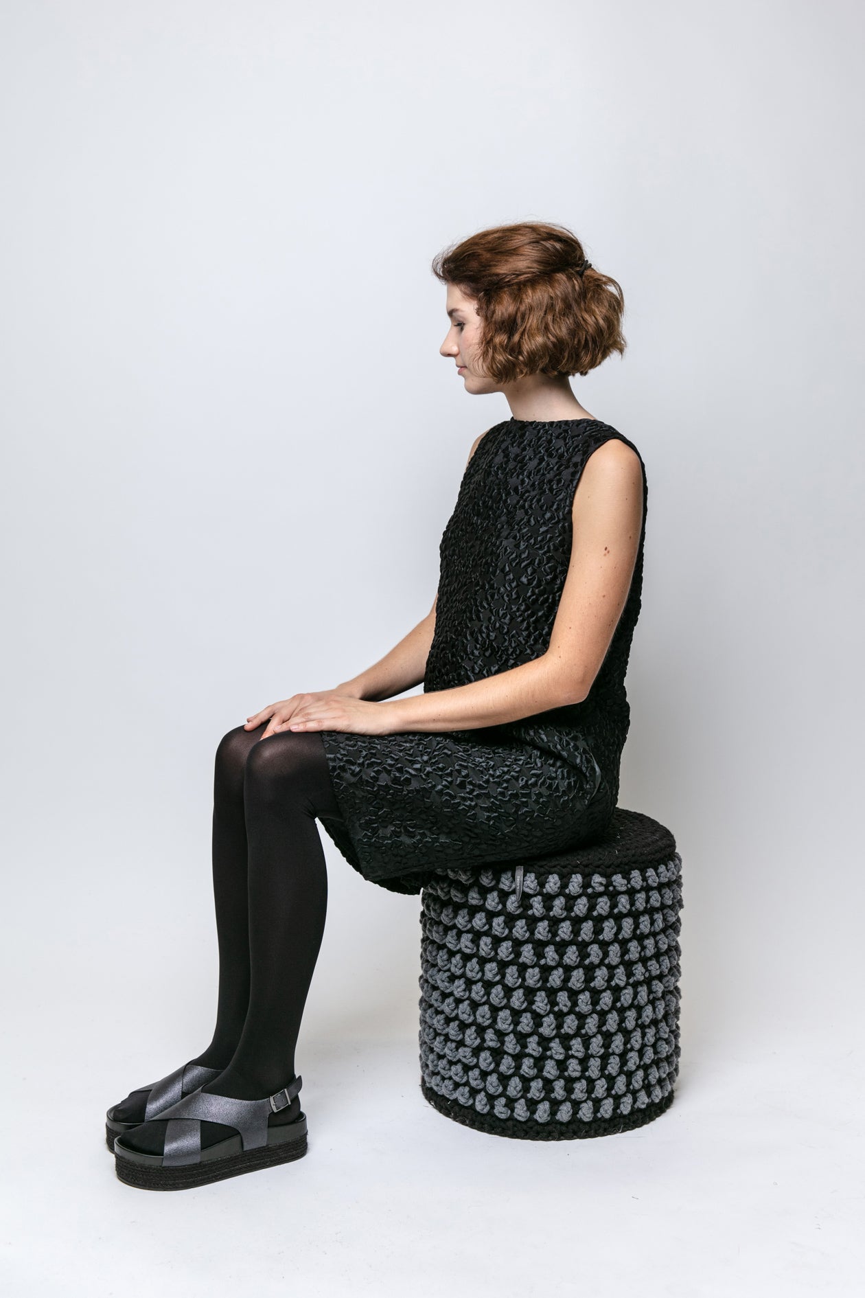 CROCHETED POUF 3